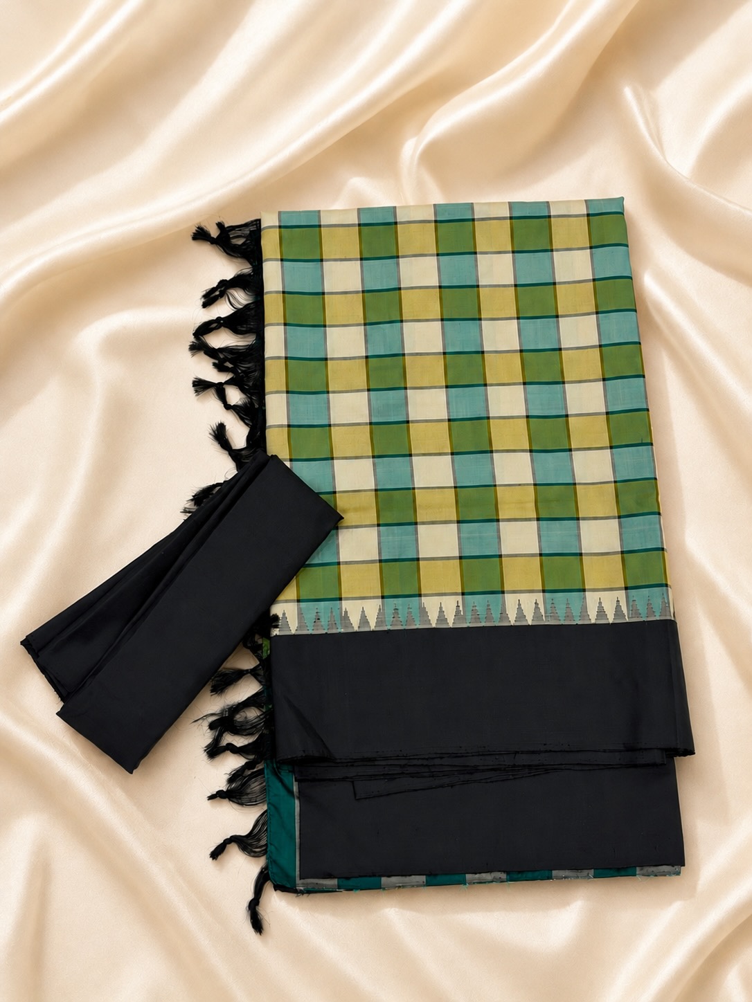 Multicolor Checked Gadwal Saree